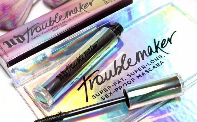 超好用睫毛膏浓密纤长,超级好用的睫毛膏黑色和紫色