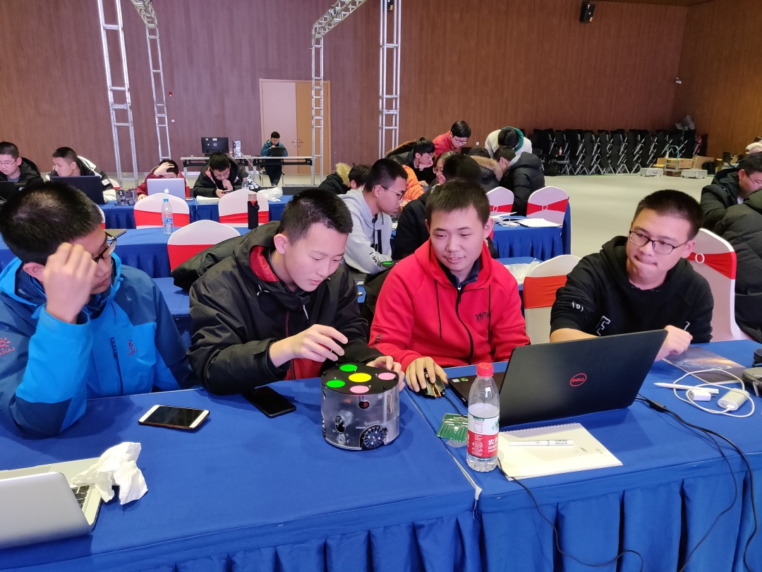 浙大机器人集训,浙江大学机器人训练营