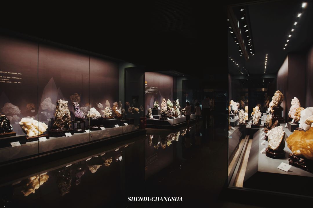 长沙秋季旅游景点推荐,长沙旅游攻略必玩的十大景点推荐