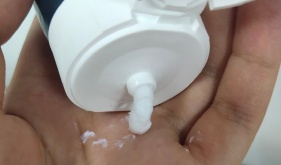 青春期祛痘去黑头洗面奶测评,洗出黑头洗面奶实测