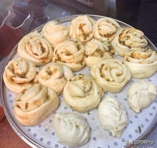 哈尔滨一天卖1万多个的包子,哈尔滨包子店一周开一天