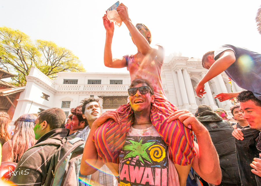 史上最疯狂的色彩盛宴洒红节即将到来！