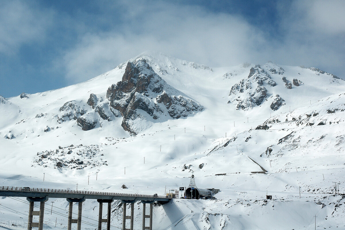 不用出国也能看到雪山,不用出国就可以看到的美景