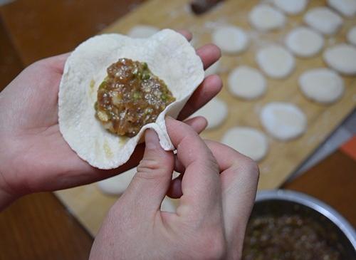 为什么包子铺包子又松软又特白,30年大厨教能开包子店的包子做法