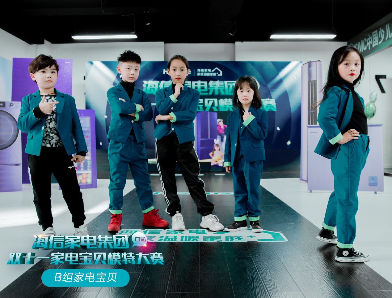 2011闃冲厜瀹濊礉妯＄壒澶ц禌,棣栧眾鐢佃妯＄壒澶ц禌灞变笢璧涘尯