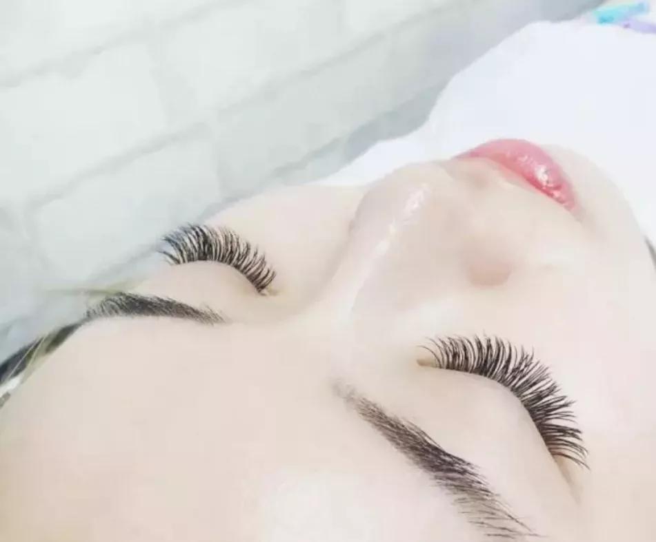 女生眼型一般分为这五种,女生眼睛越大越好看