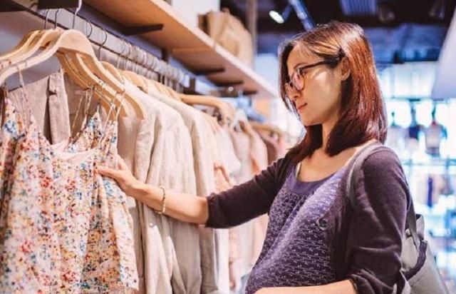 服装店卖衣服说话技巧,买衣服技巧和常识和话术