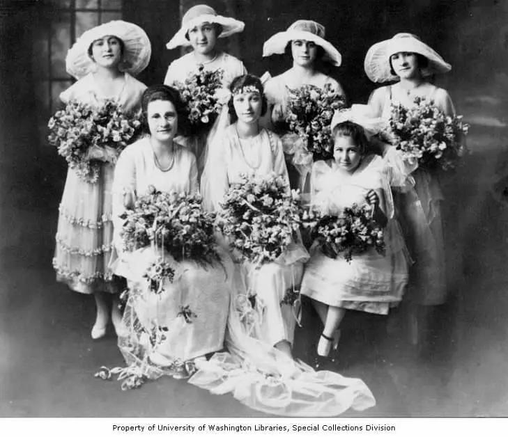 婚纱照民国风军阀婚纱,千年前的婚纱能有多惊艳