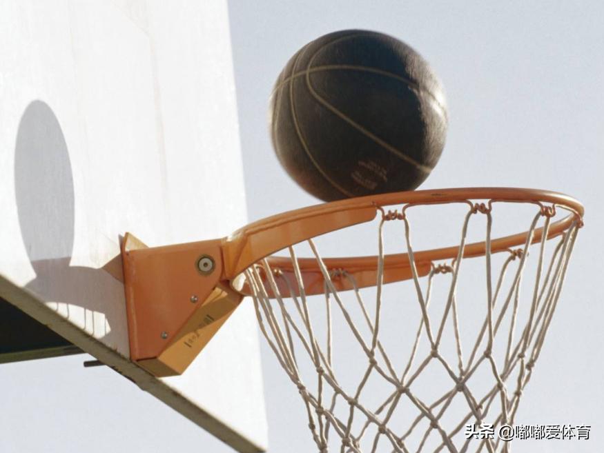 篮球对抗性训练,篮球是一项比较危险的运动