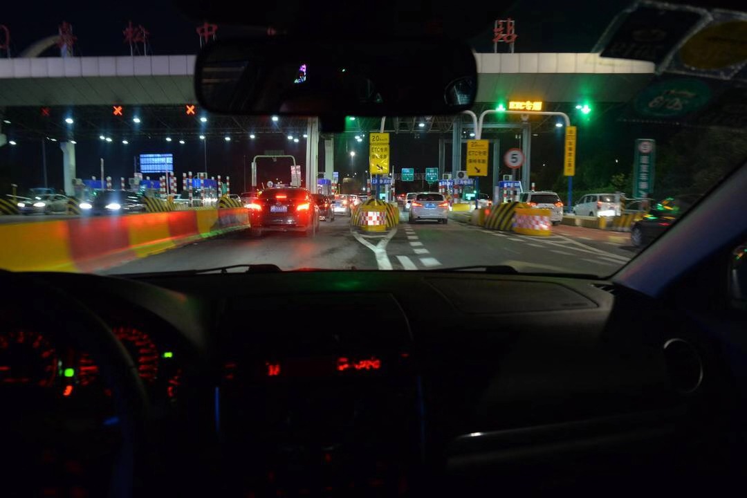 马6轿跑和普通版感受,马6轿跑和宝马的驾驶感受