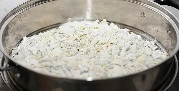 槐花飘香的最佳食用方法,槐花飘香季怎么吃