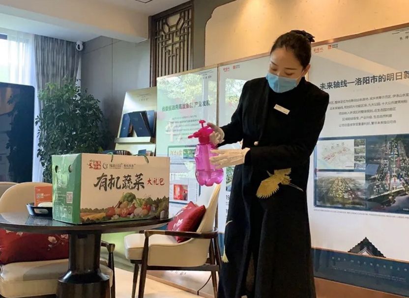 战疫故事50字左右,战疫故事短视频