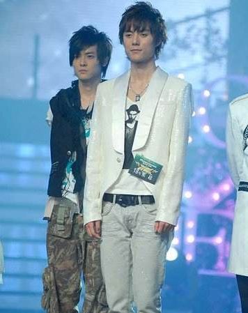 和李易峰一起出道的男孩,和李易峰同时代的男星