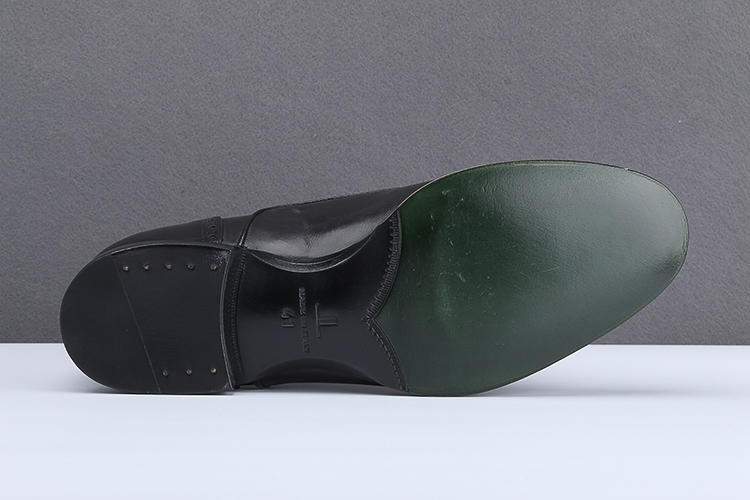 在你眼里是怎么看待奢侈品的,在你眼里怎么看待奢侈品的