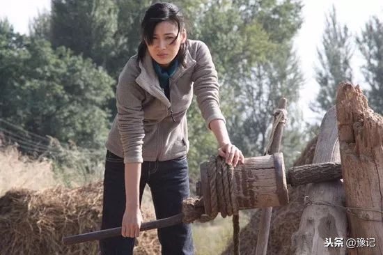 光棍刘军与侄女儿私奔之后，重男轻女的房村怎么样了？