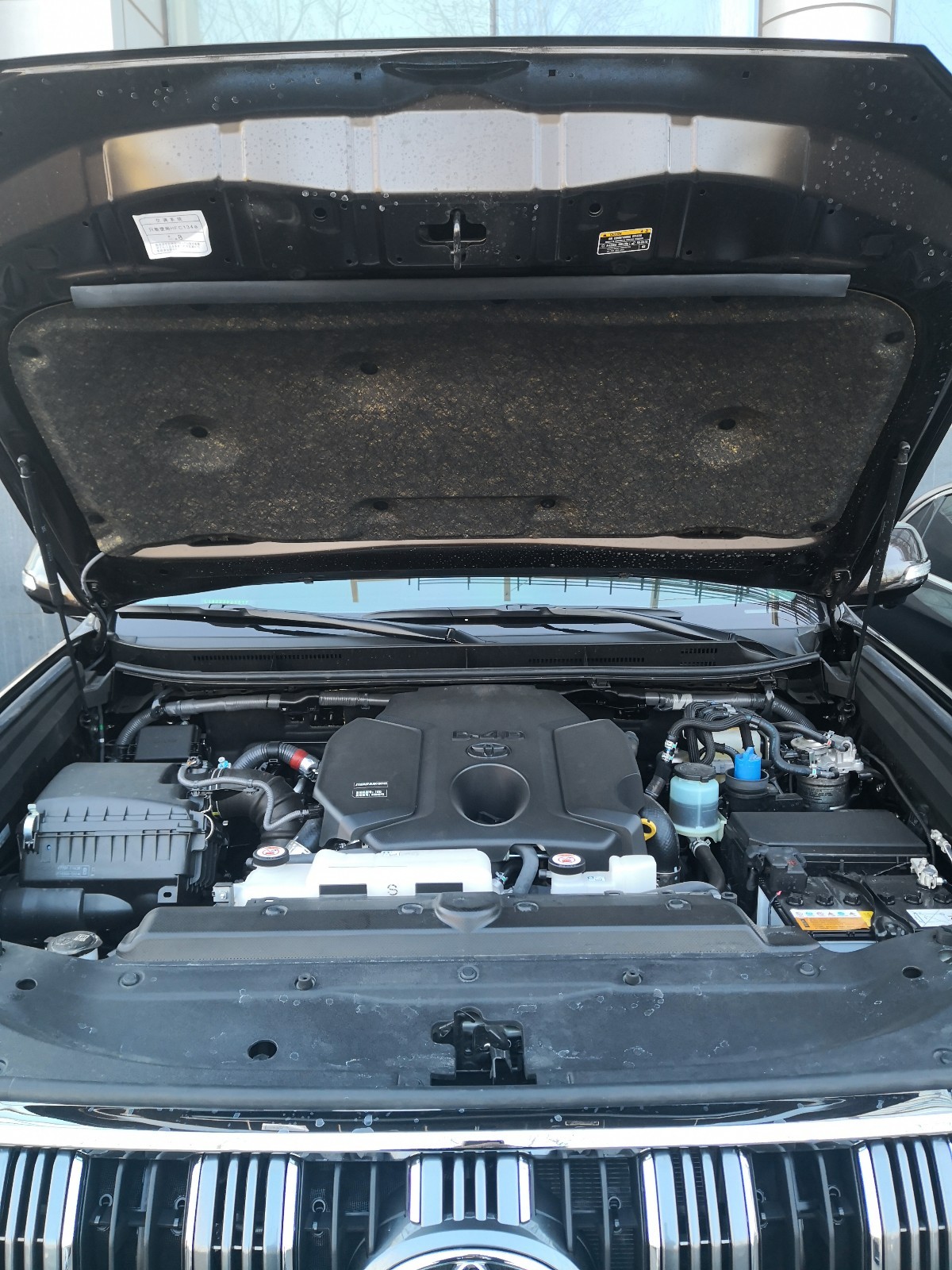 丰田霸道中东版2700和2800的区别,22款丰田霸道2800每个版本的区别