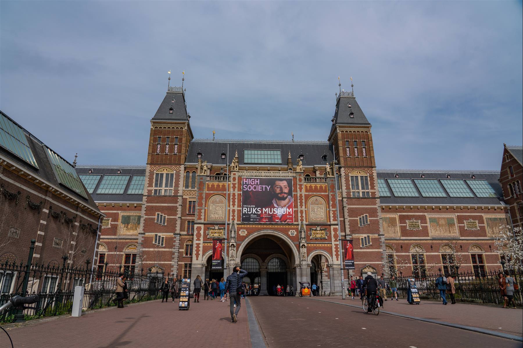 美国赠送给荷兰的月岩,美国送的月壤是真的假的