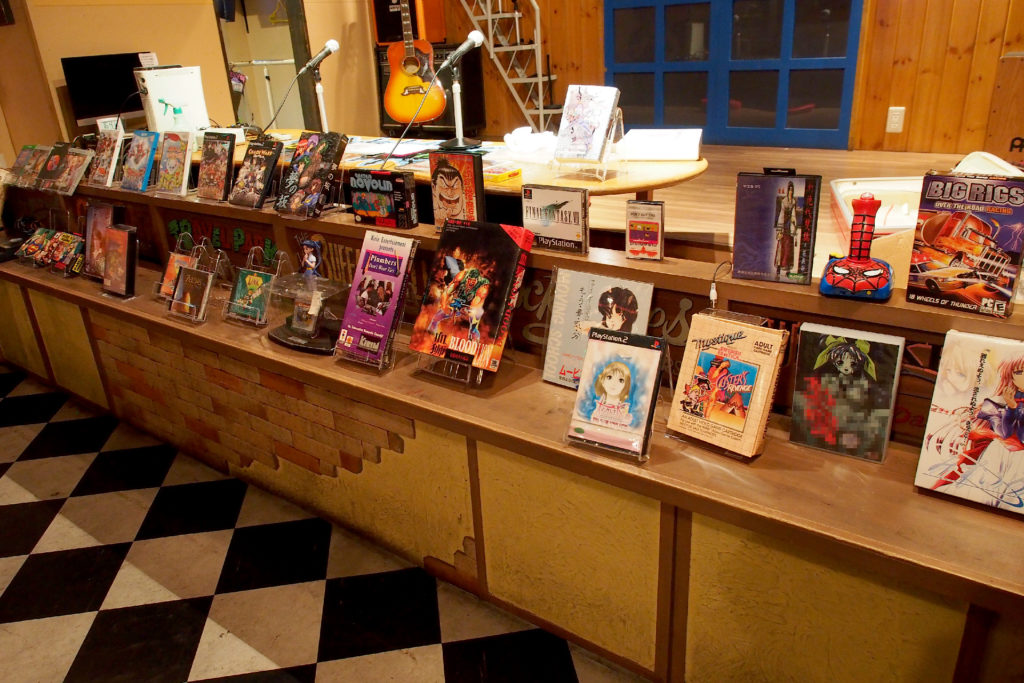 花70万买《血狮》的日本小说家只为建立世界垃圾游戏博物馆