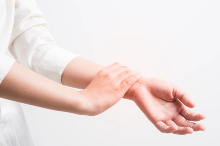 类风湿治疗半年怎么一点不见效,类风湿治疗快一年了效果不好