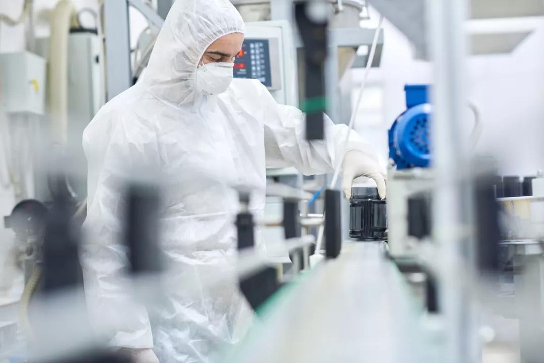 6000元一粒、年销1500亿，“美版药神”支援武汉