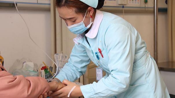 24小时接送医护人员,24小时不停接送医生