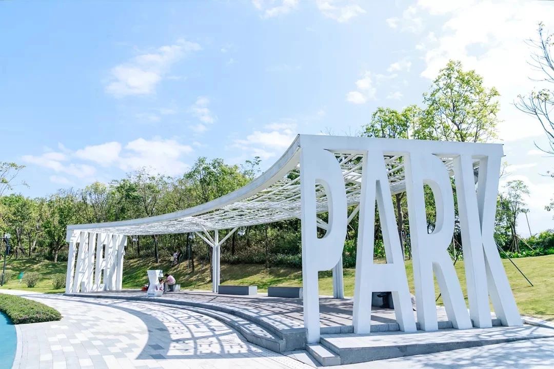 深圳11号线哪一站下车可以看海,坐深圳11号线去看海的地方