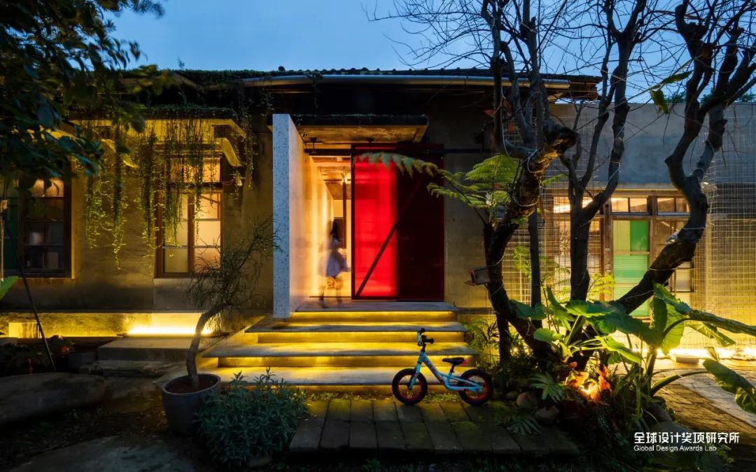 这是什么神仙奖项？获奖总数才6个？