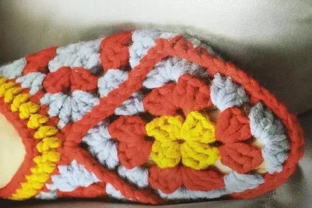 布条编织拖鞋怎么编织鞋头才好看,好看的毛线拖鞋编织教程