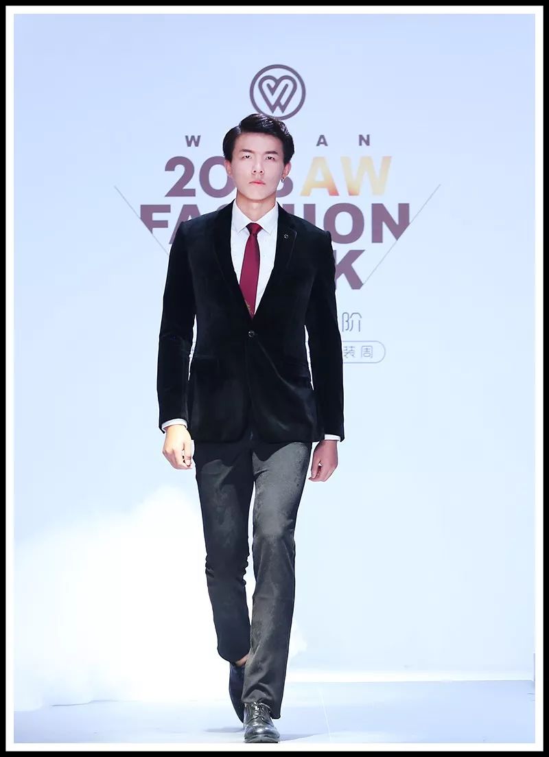 拒绝千篇一律坚持自己的风格,拒绝千篇一律的风格百变才是真我