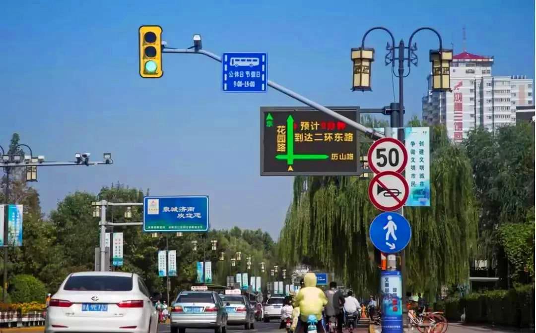 红绿灯取消读秒提示好不好呢,新版红绿灯要不要取消读秒