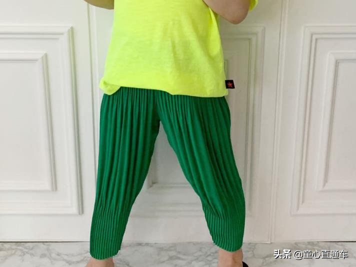 韩国童装潮童穿搭背带裤子,春季时尚童装长裤