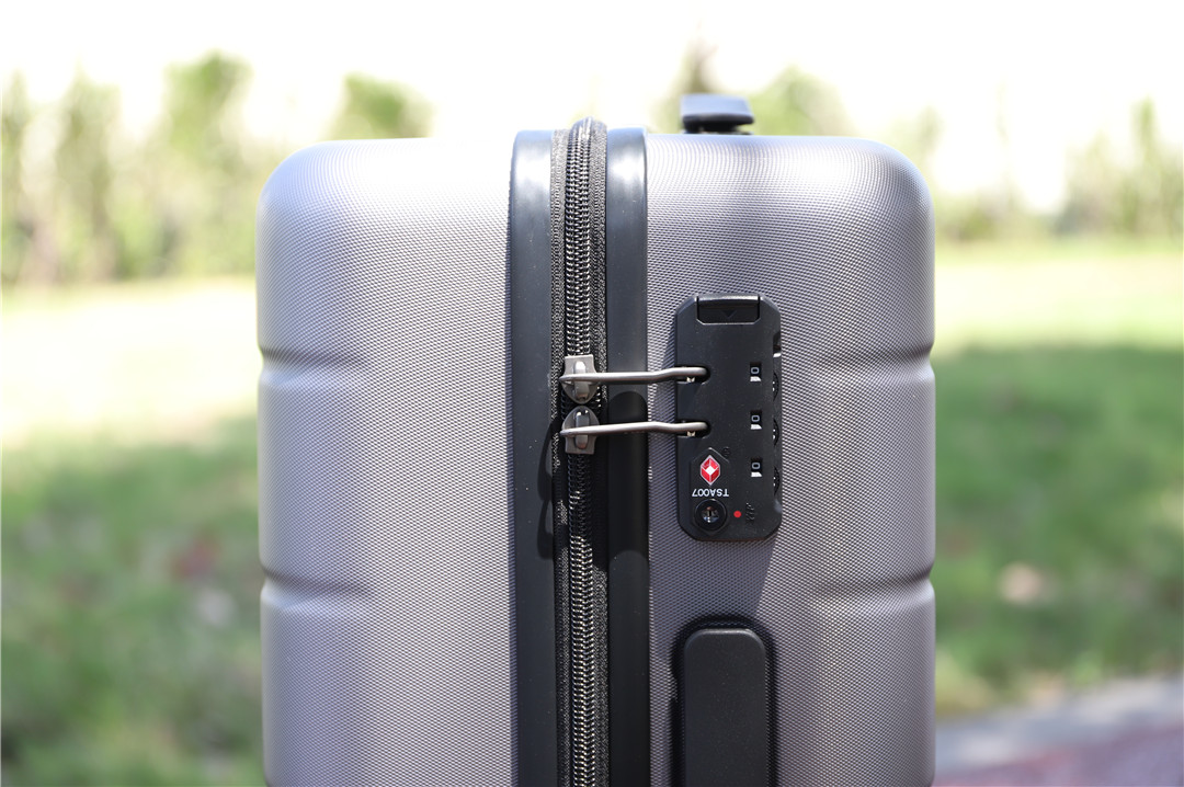 小米28寸旅行箱尺寸规格表,口碑最好的拉杆箱小米拉杆旅行箱