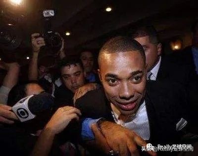 巴西国脚罗纳尔迪尼奥近况,罗纳尔迪尼奥被判几年