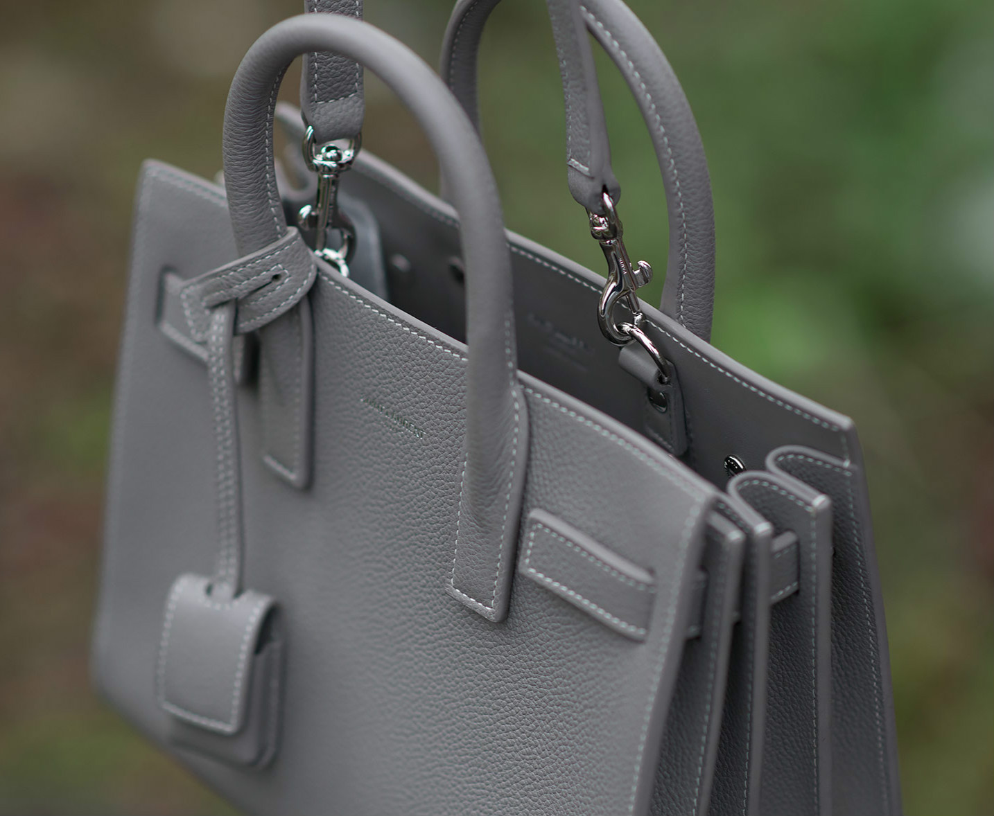 ysl是什么做成的,ysl是一个怎样的品牌