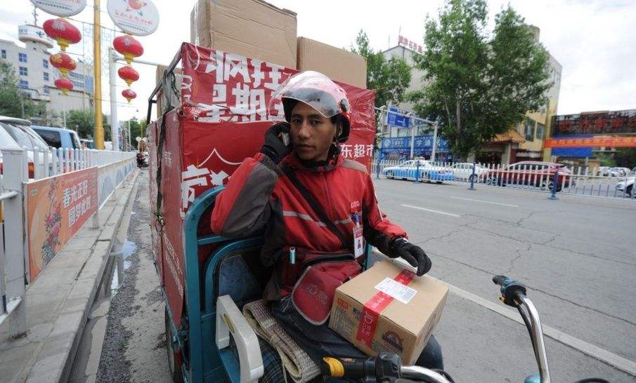 京东近百名快递员3年收入超百万,京东快递小哥3年赚200万