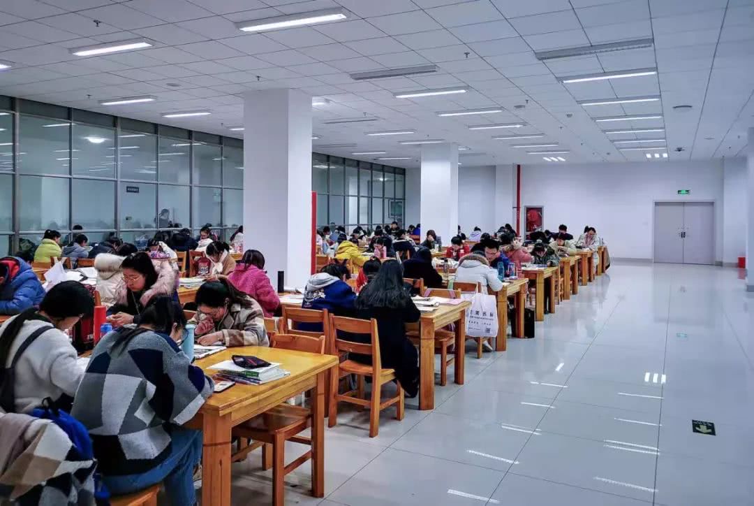 读研究生是不是浪费时间,读二本研究生有前途吗