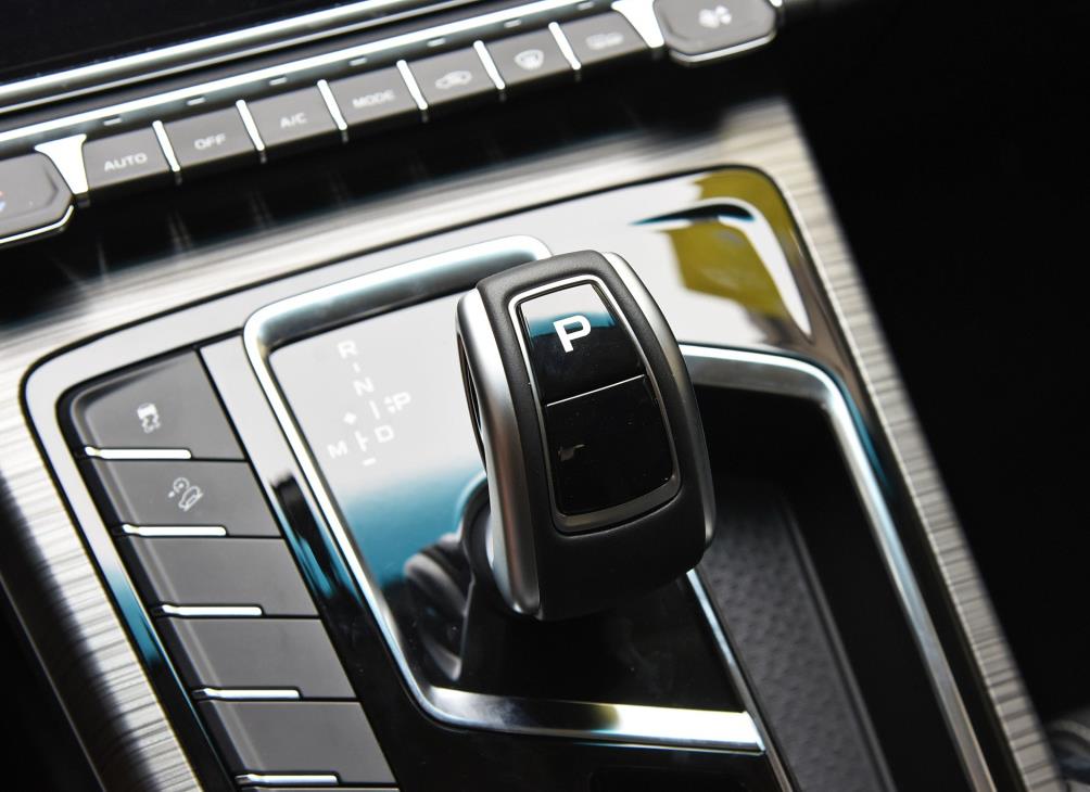 10万左右公认最好省油耐用suv,10万落地的suv哪一款好和省油