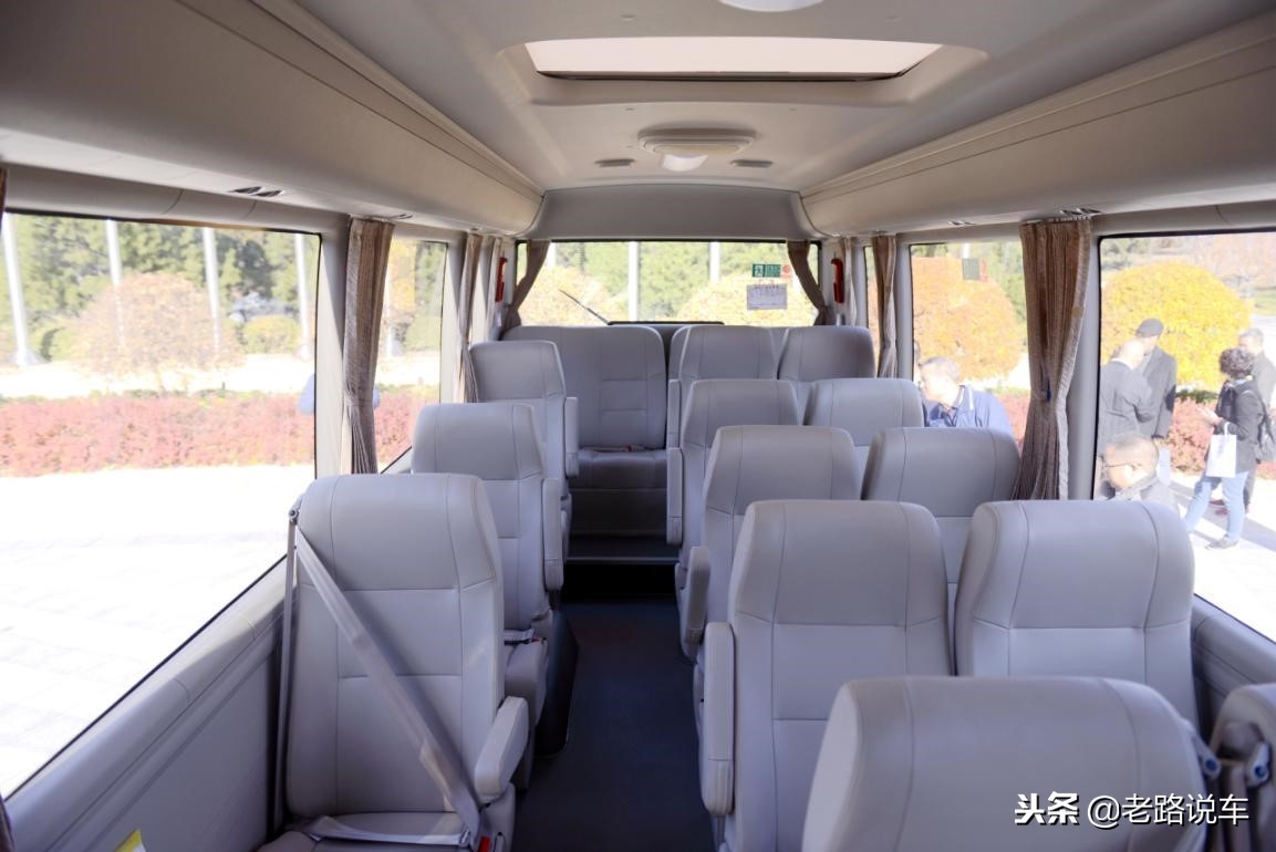 宇通t7汽油版价格表,宇通t72019款3.5t汽油自动旗舰版