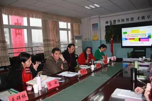 家门口的学校听着读书声,家门口的学校承载了童年的回忆