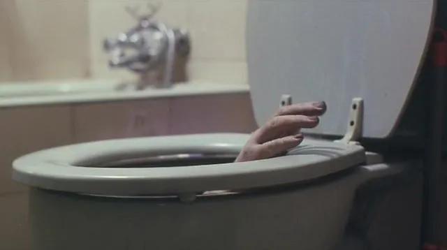 山村老尸和楚人美是同一部电影吗,山村老尸十位演员今昔对比