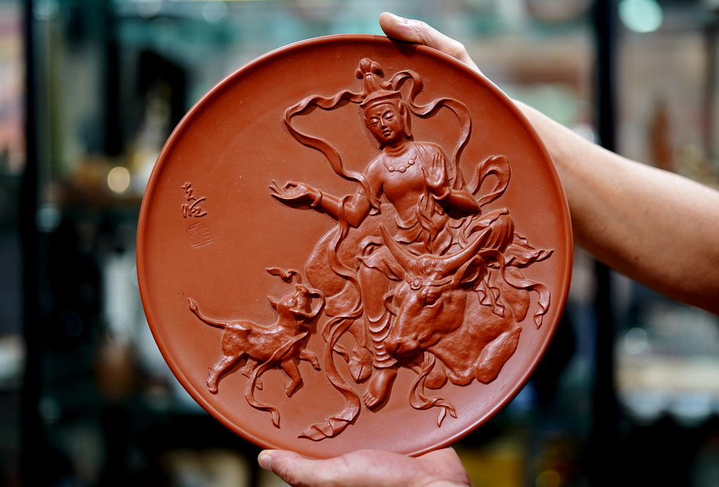 一篇10万+的文章，引出众人询问：你那卖日本瓷的朋友都有啥？