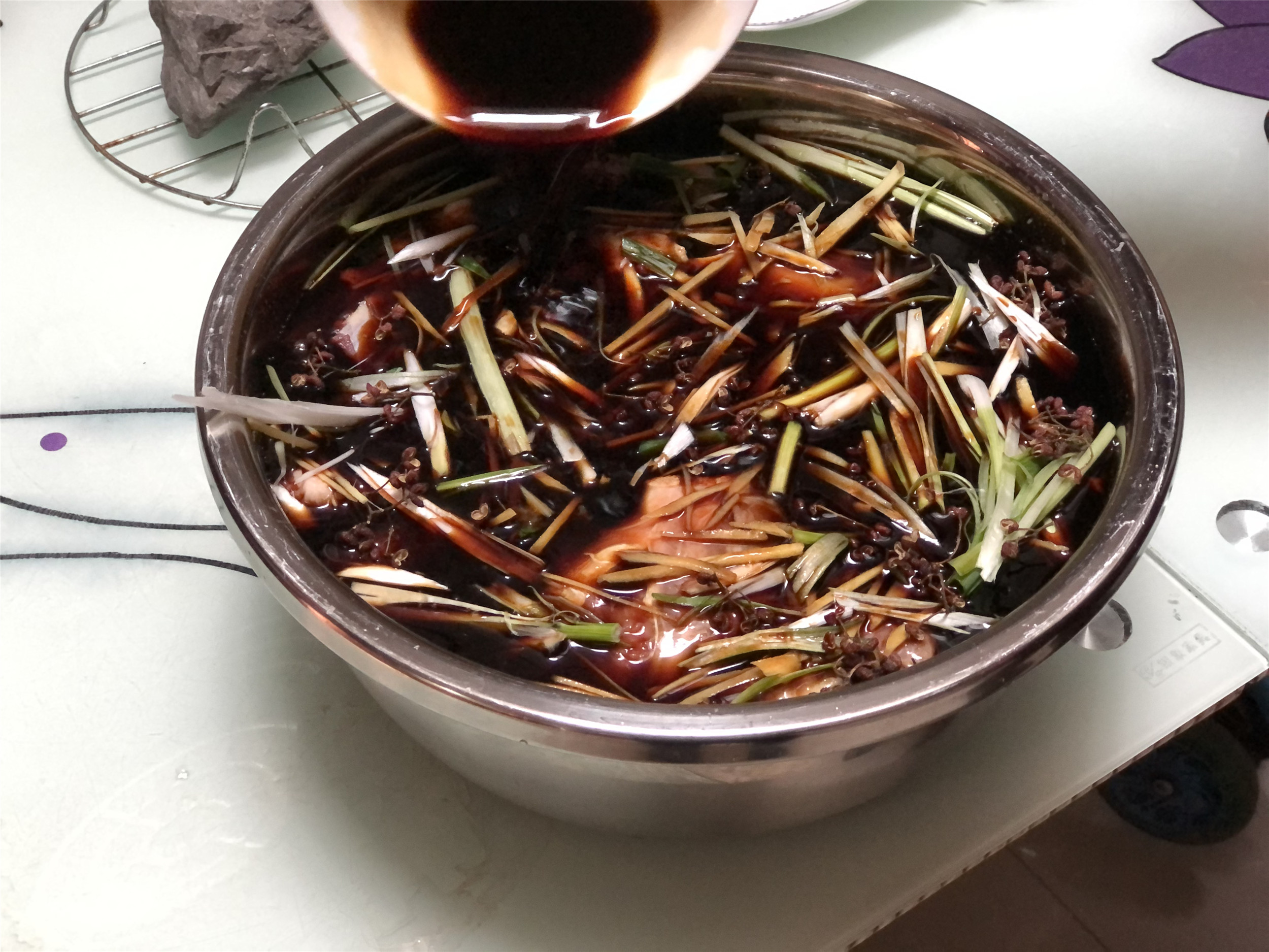 买熟牛肉时掌握了哪些技巧,买牛肉怎么挑选新鲜的肉