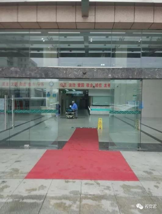 封城后外卖小哥故事,封城小哥跑外卖