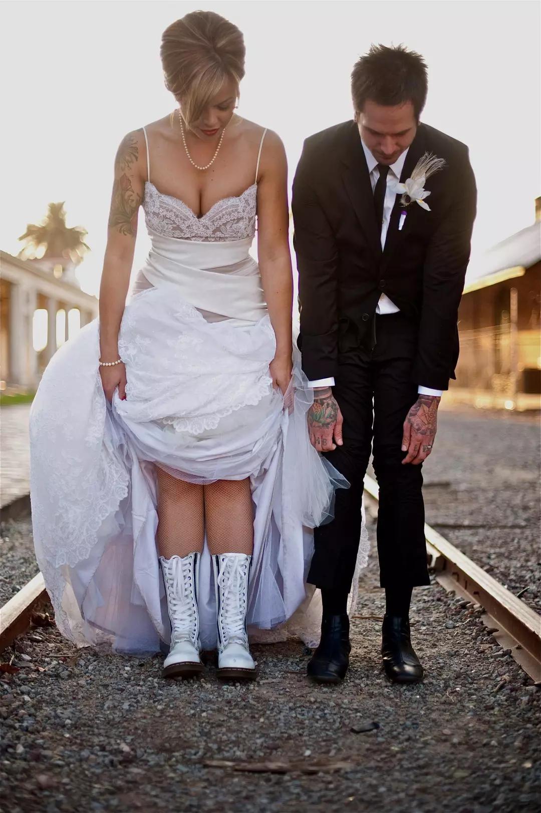 从小混混到帝国君王,从小混混到西服暴徒