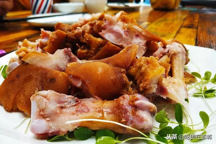 工业风和现代风设计餐饮,工业风和复古融合的餐厅