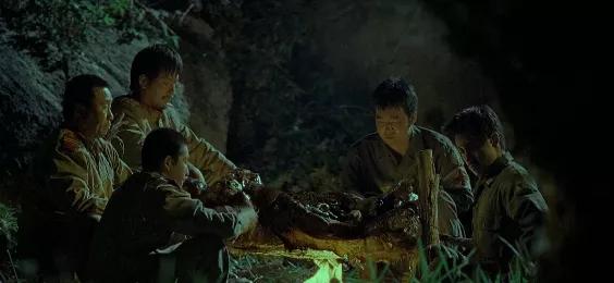 口碑爆棚，荒诞浪漫，吐血安利这部年度票房冠军