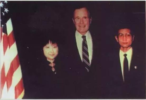 意念拦截原*弹子**,信徒800万,曾与美国总统合影,严新到底有多狠