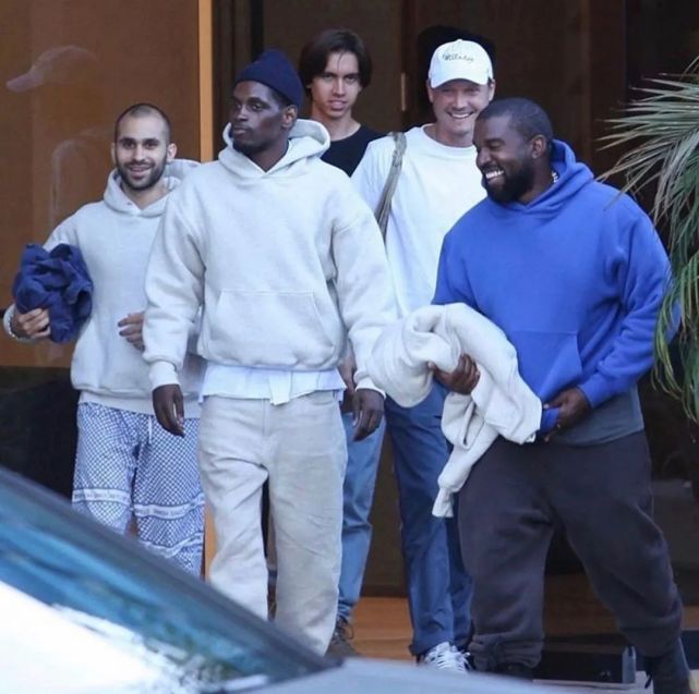 yeezyxgap联名,yeezygap三方联名还会上架吗