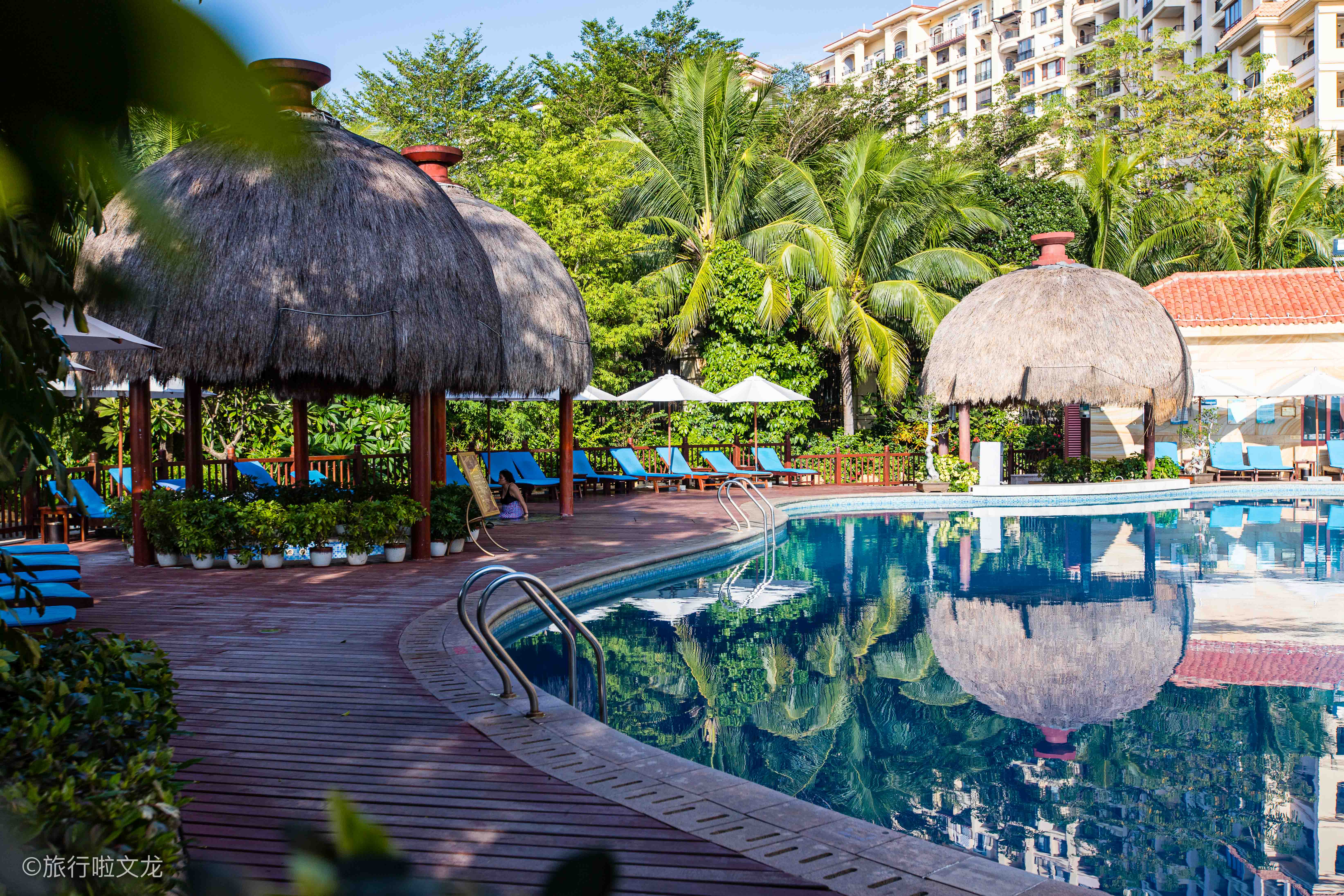 三亚离沙滩只有十米的酒店,三亚最值得推荐的三个酒店