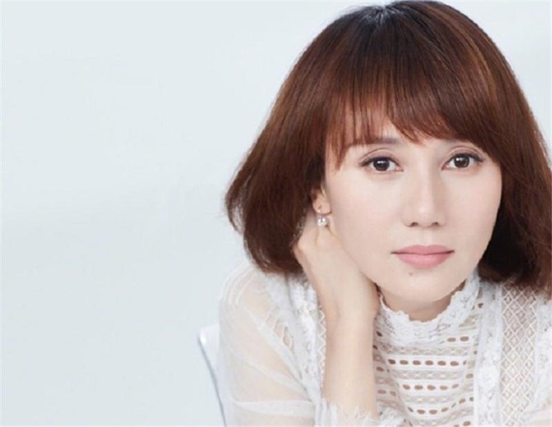 颧骨高导致脸型难看怎么办,脸型偏瘦颧骨明显怎么办改善